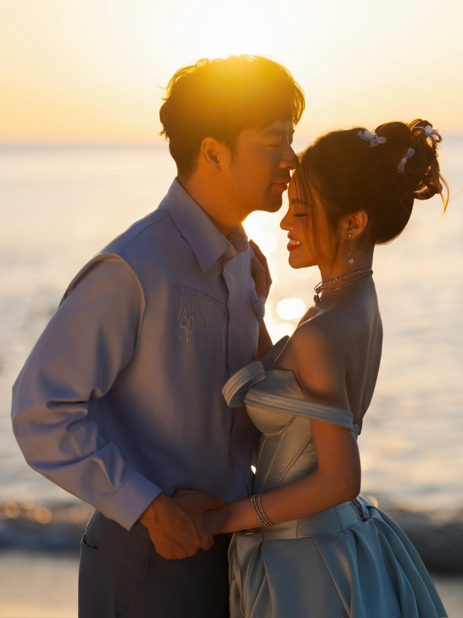 Vợ kém 16 tuổi của Đoàn Minh Tài khoe ảnh cưới đậm chất nghệ thuật - Ảnh 9.