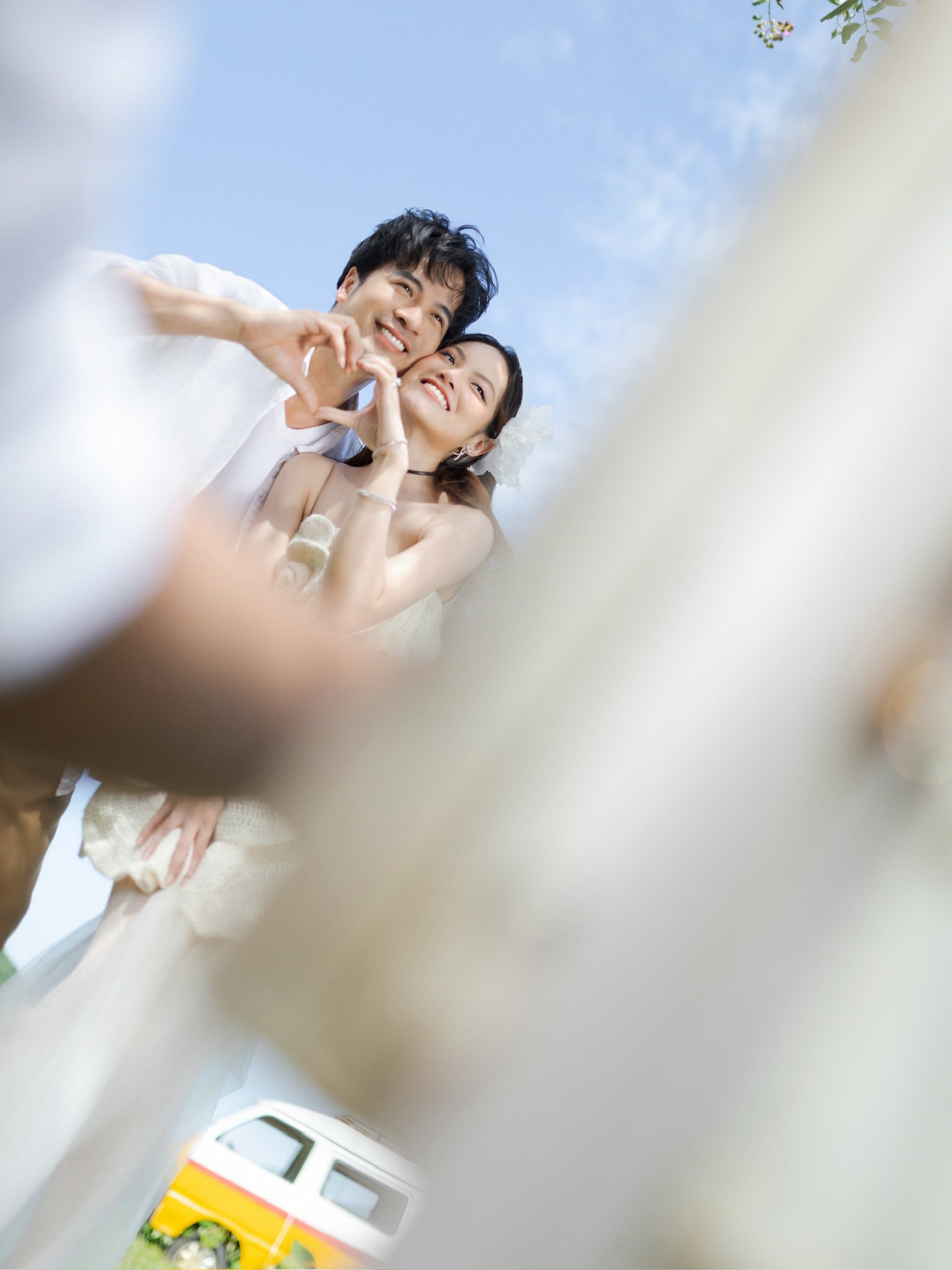 Vợ kém 16 tuổi của Đoàn Minh Tài khoe ảnh cưới đậm chất nghệ thuật - Ảnh 2.