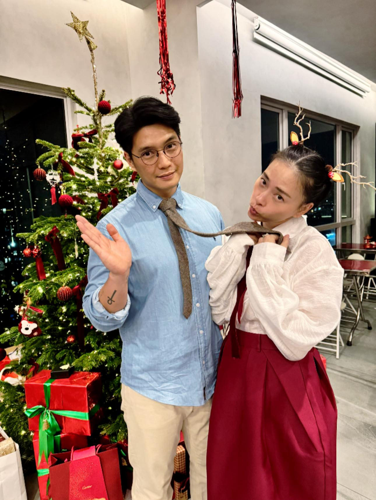 Ngô Thanh Vân và Huy Trần tổ chức tiệc Giáng sinh đầu tiên cùng con gái Gạo - Ảnh 3.