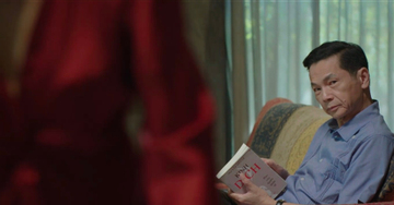 NSND Trung Anh đỏ mặt khi đóng cảnh nóng với bạn diễn kém 30 tuổi