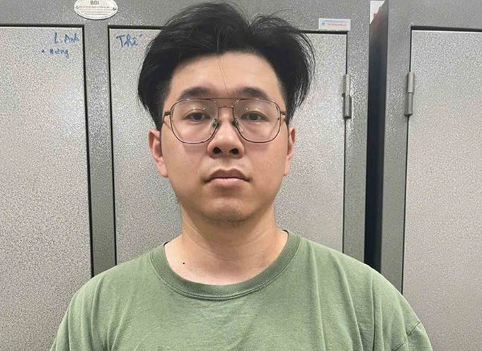 Thông tin MỚI vụ nam thanh niên hành hung phụ nữ trước mặt nhiều trẻ nhỏ ở chung cư Hà Nội - Ảnh 1