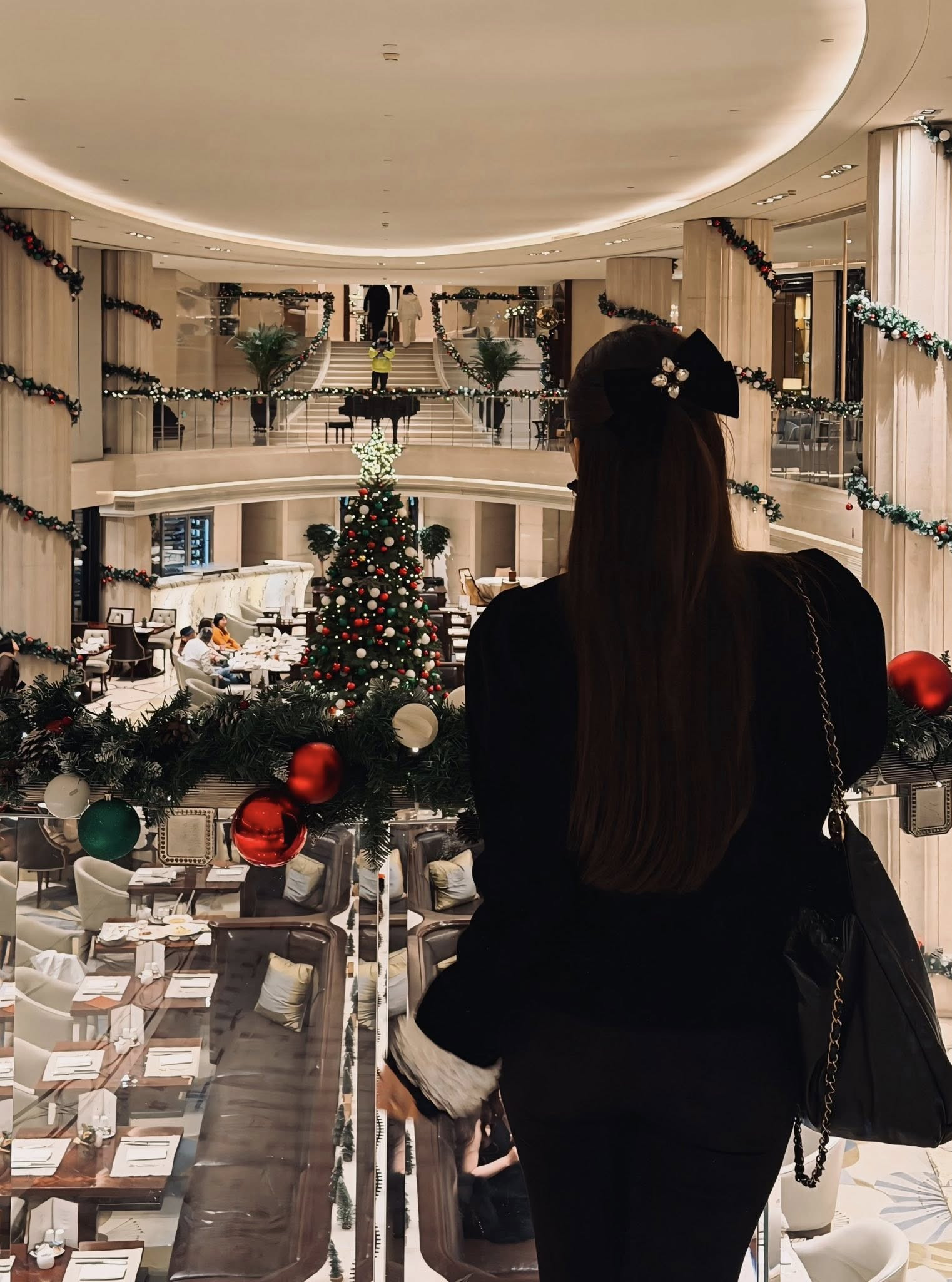 Phanh Lee và bộ ảnh Giáng sinh cùng hai con gây sốt trên mạng xã hội - Ảnh 4.