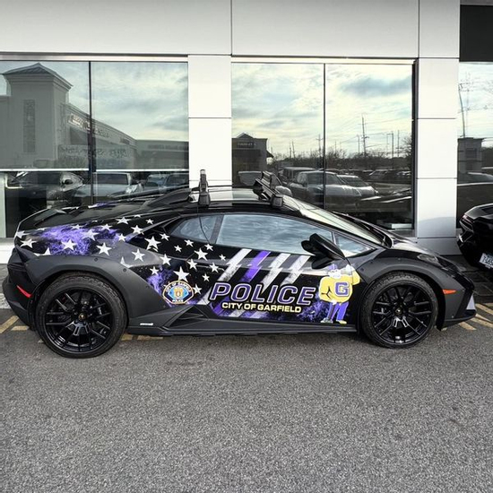 Lamborghini Huracan được cảnh sát trưng dụng để làm một điều đặc biệt