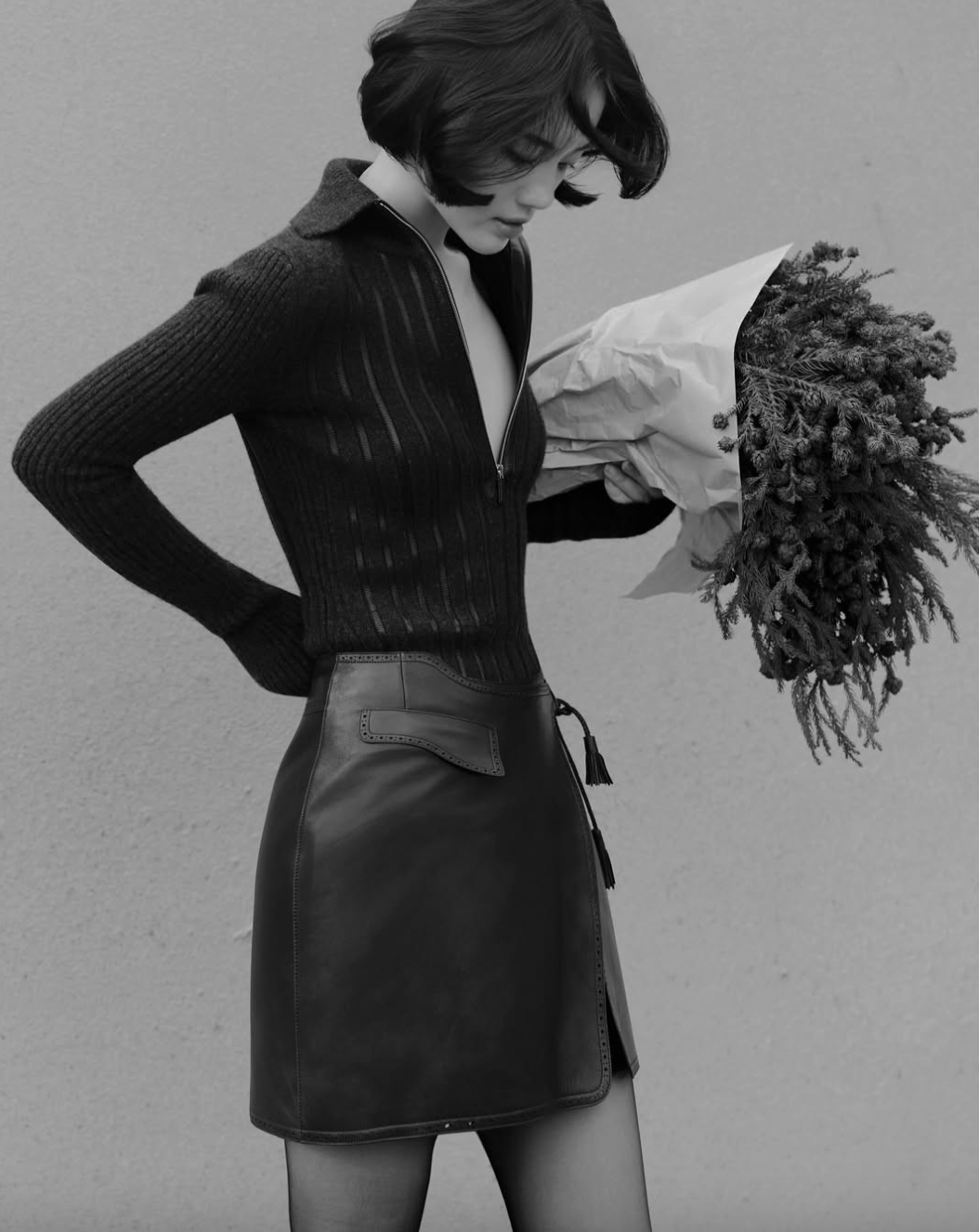 Mỹ nhân Việt đón Giáng sinh 2025 với phong cách thời trang đẳng cấp - Ảnh 9.