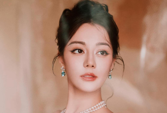 Cuối ngày hôm nay (27/12/2025), 3 con giáp tài lộc bung cửa, trúng số giàu to, vận may ập đến không ngừng