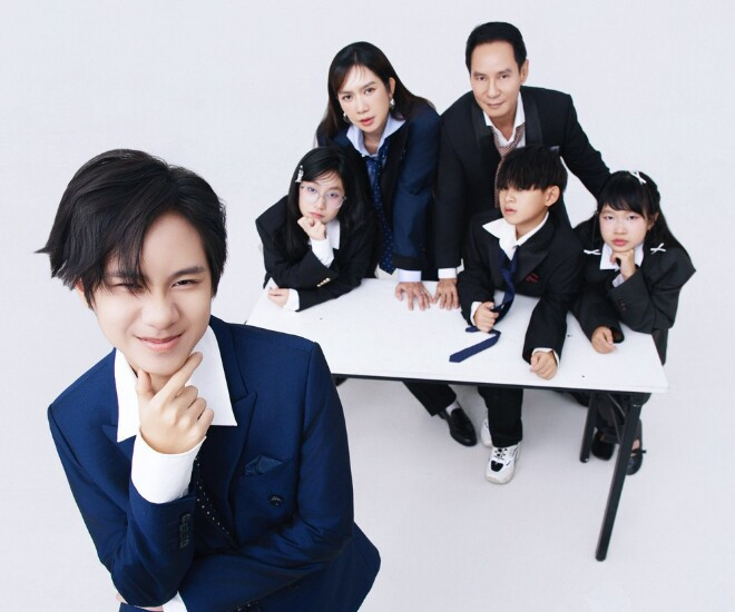 Bất ngờ với con trai Lý Hải - Minh Hà giỏi 3 thứ tiếng và điển trai như hot boy - Ảnh 1.