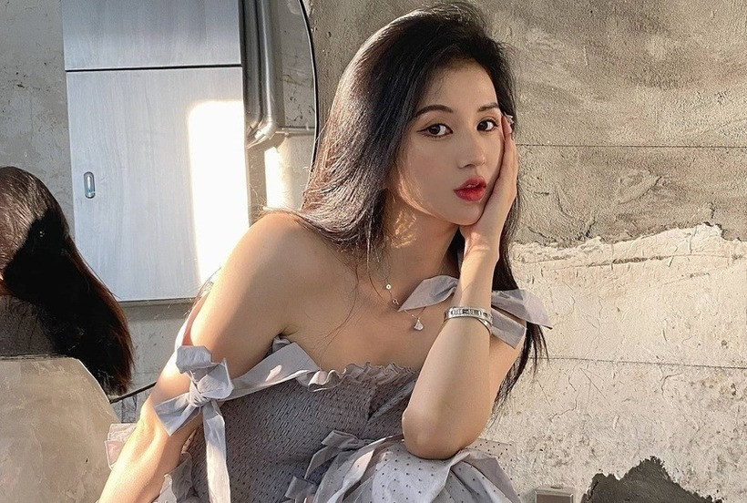 Cố người mẫu Tiểu Nhiễm