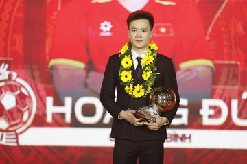 Hoàng Đức đoạt cú đúp danh hiệu ở Giải thưởng Quả bóng vàng Việt Nam 2025