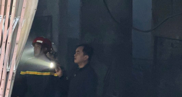 Vụ cháy 4 người tử vong: Cháu bé 26 ngày tuổi sống sót nhờ bố ôm chặt che chắn