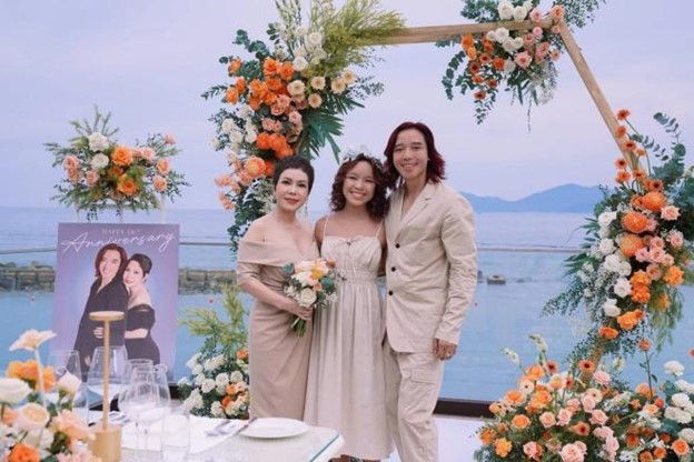 Gần 2 thập kỷ bên nhau, lý do gì khiến Việt Hương và chồng kém tuổi chưa tổ chức đám cưới? - Ảnh 5.