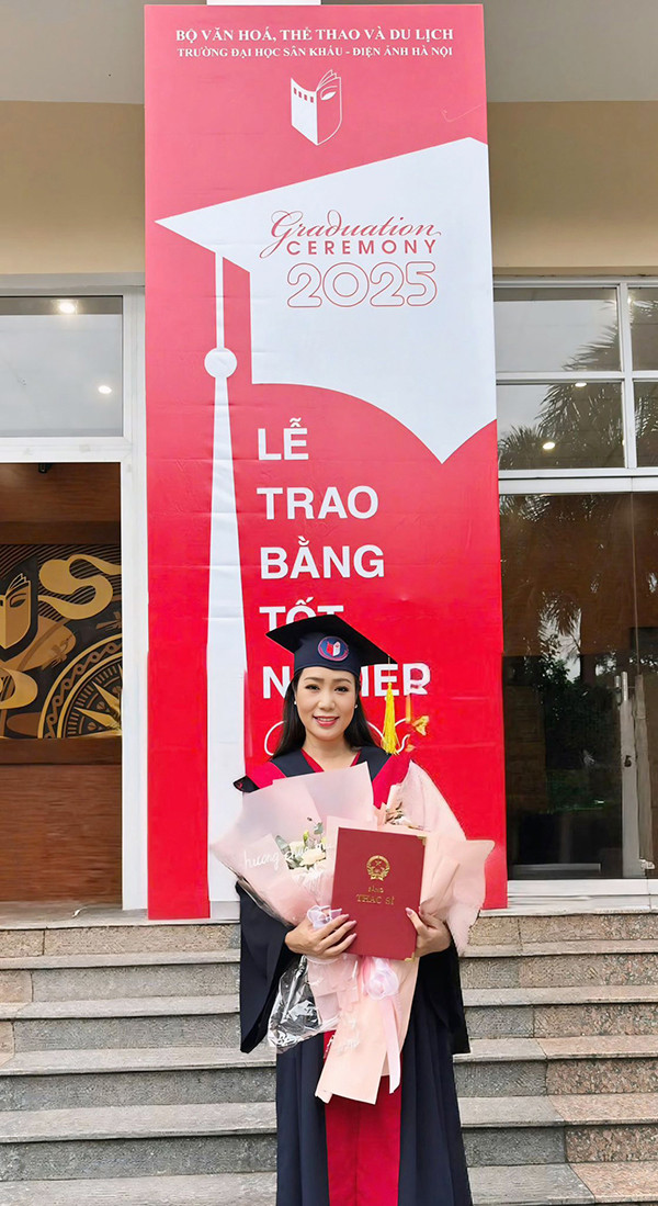 Hôn nhân viên mãn của Á hậu duy nhất là NSND- Ảnh 1.