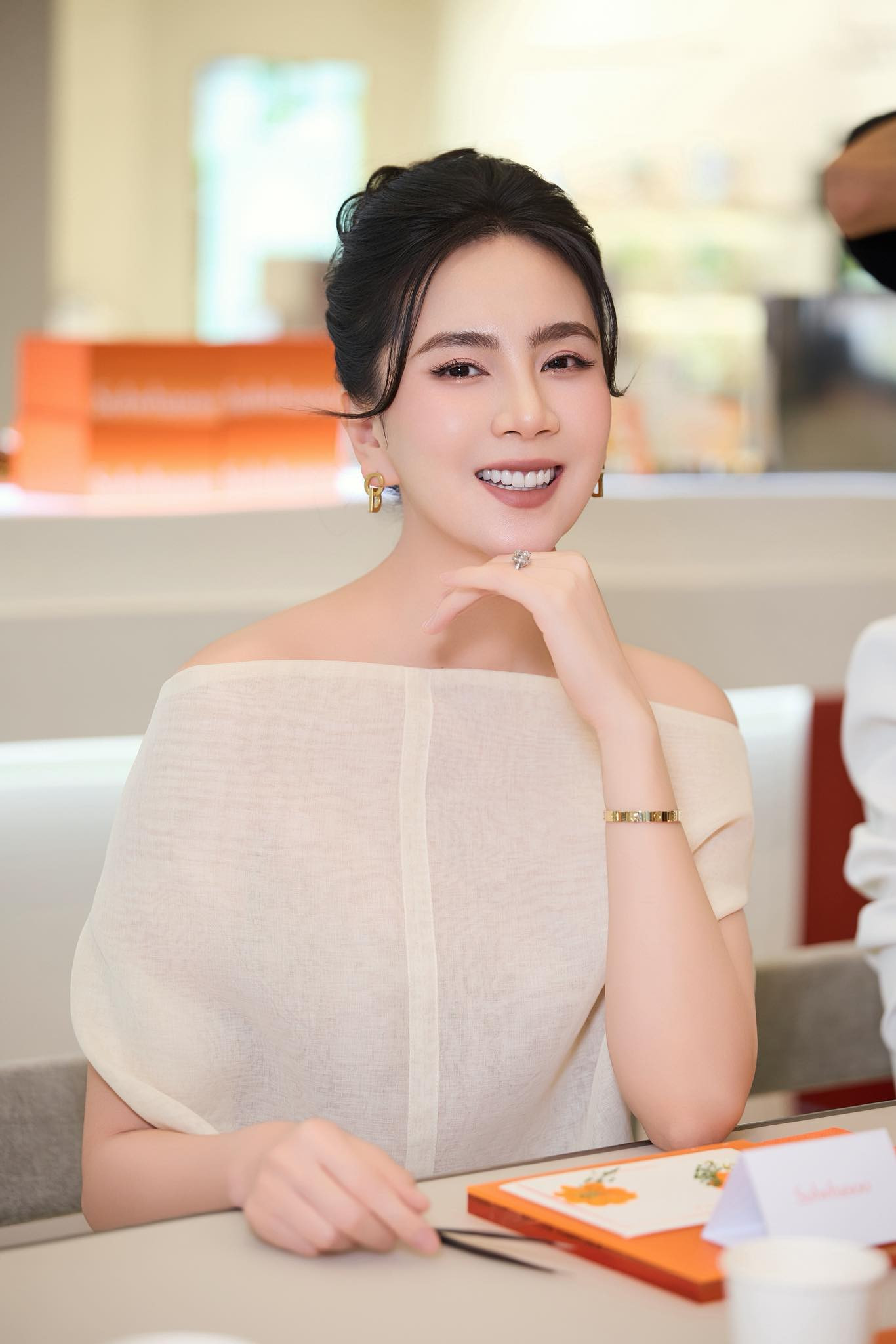 Hôn nhân viên mãn của MC Mai Ngọc sau 1 năm lên xe hoa với thiếu gia Bắc Ninh - Ảnh 8.