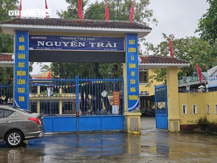 Hiện các đơn vị chức năng vẫn đang phối hợp làm rõ nguyên nhân khiến 8 học sinh nôn ói, kêu đau bụng trong bữa ăn bán trú tại Trường Tiểu học Nguyễn Trãi (TP Huế).