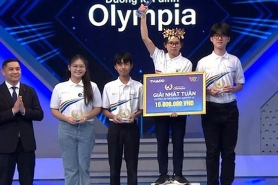 Nữ sinh đầu tiên ẵm vòng nguyệt quế Đường lên đỉnh Olympia 26 với số điểm ấn tượng