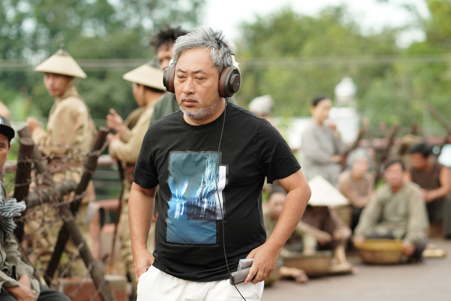 harper bazaar dao dien nguyen quang dung 11 scaled e1704536374547