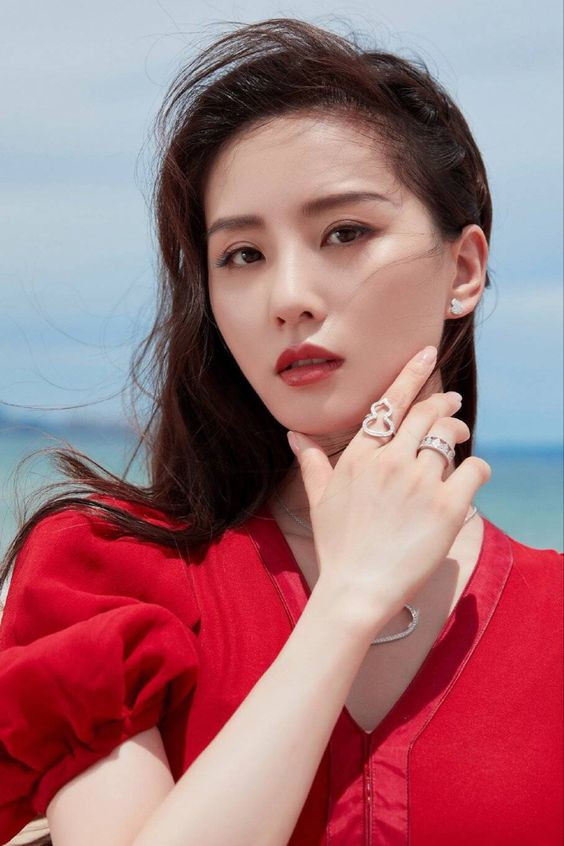 Trúng số độc đắc vào đúng ngày 30/12/2025, 3 con giáp 'mở rương vàng', sự nghiệp suôn sẻ trăm về, tiền vào như nước - Ảnh 3