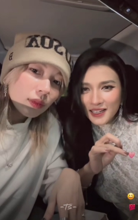 Đồng Ánh Quỳnh đánh dấu chủ quyền với Kim Tuyến