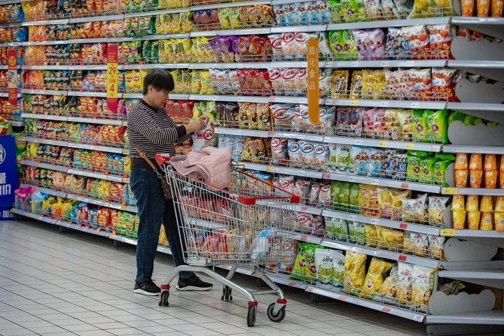 Nếm thử là khâu quan trọng để sản phẩm đến được kệ siêu thị. (Ảnh: Getty Images)