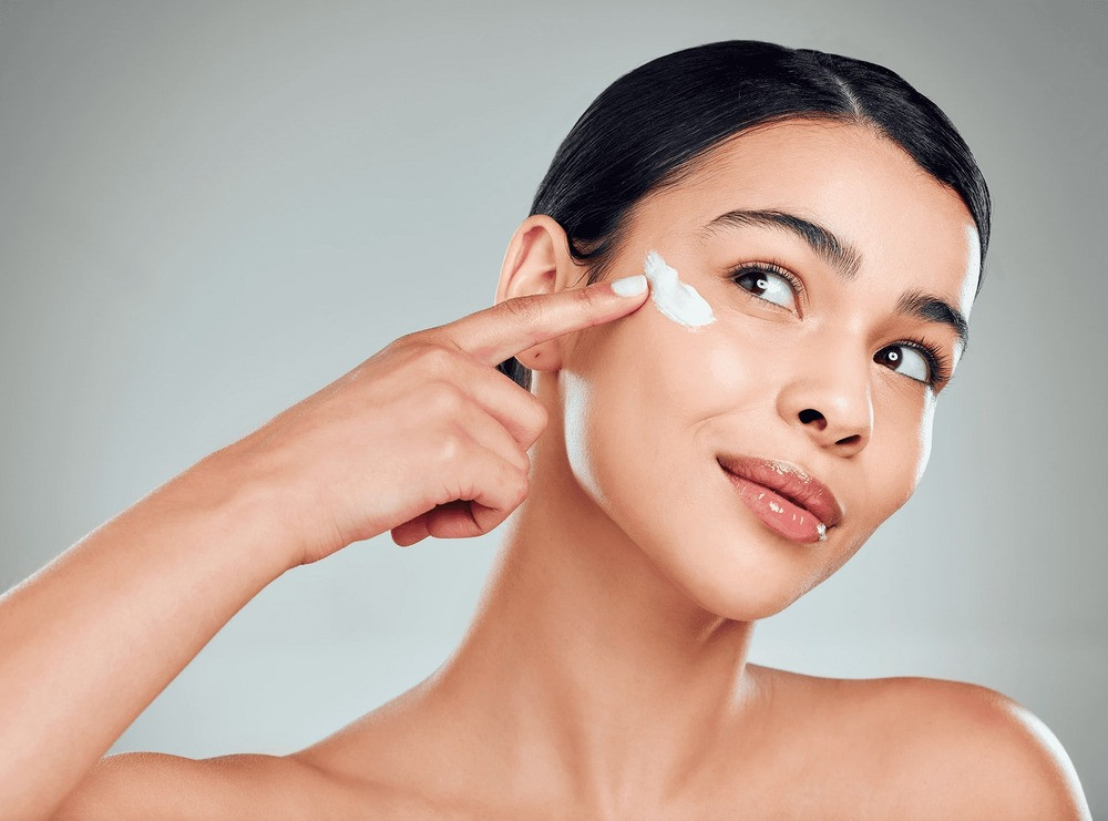 Đừng đợi đến tuổi 30: 4 thói quen chống lão hóa da sớm bạn cần biết- Ảnh 1.