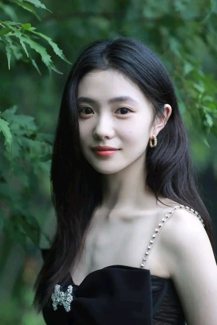 Đúng 6h sáng ngày mai, thứ Tư 31/12/2025, 3 con giáp được Thần May Mắn 'chống lưng', xoay chuyển nghịch cảnh đổi đời sung sướng, đường công danh rộng mở - Ảnh 2