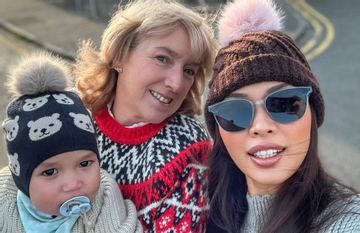 Hé lộ về mẹ chồng ngoại quốc của siêu mẫu Hà Anh: Diện mạo trẻ đẹp, tâm lý với con dâu