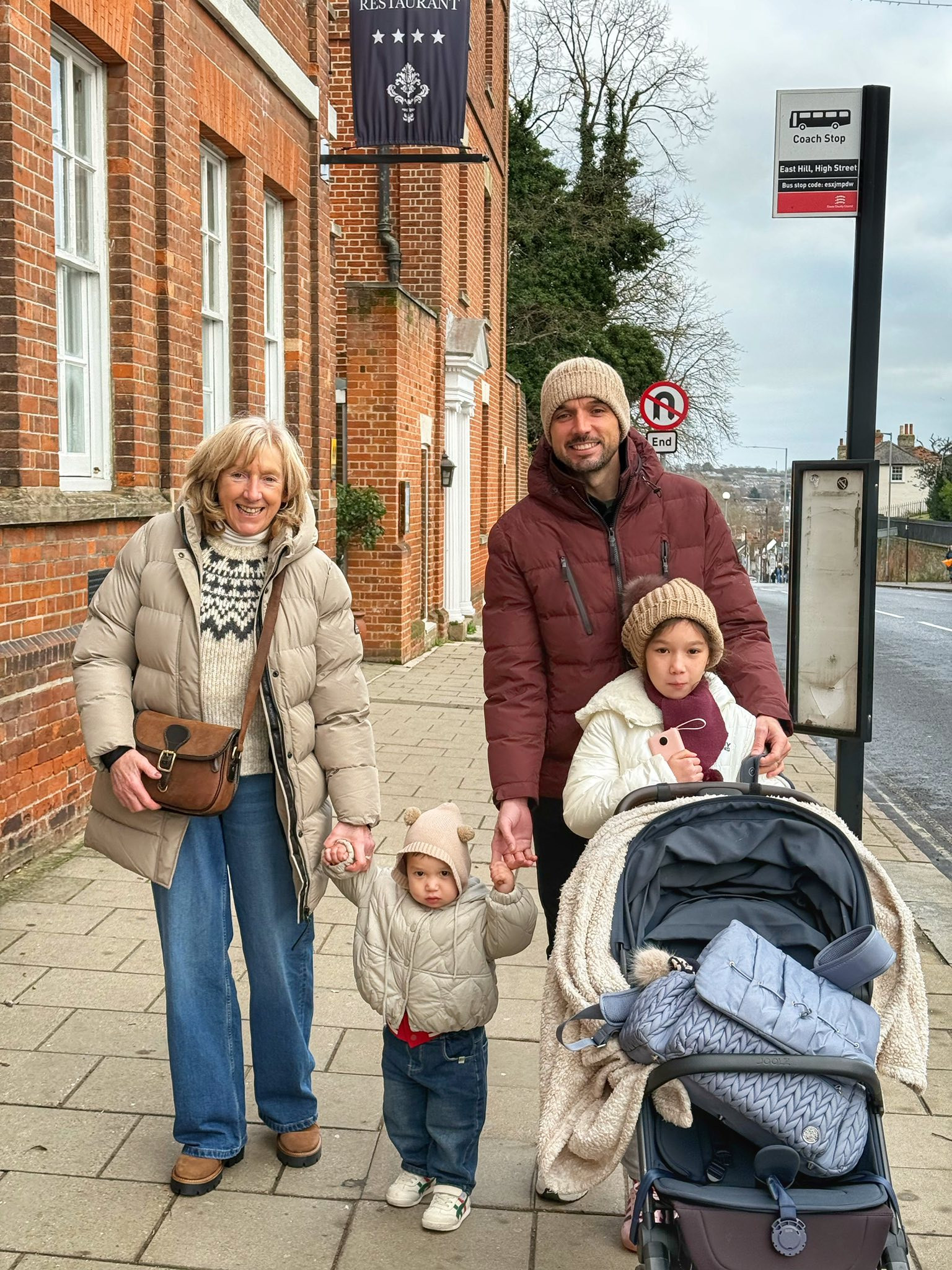 Mẹ chồng siêu mẫu Hà Anh trẻ đẹp và tâm lý với con dâu - Ảnh 3.