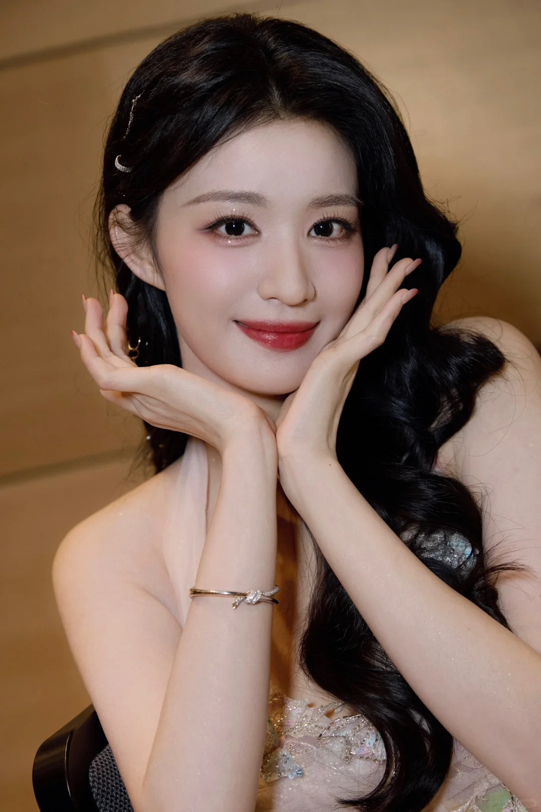 Trúng số độc đắc đúng ngày 31/12/2025, Thần Tài trao lộc lớn, 3 con giáp ôm khối tài sản khủng, hưởng trọn quý quý, càng già càng sung túc giàu sang - Ảnh 1