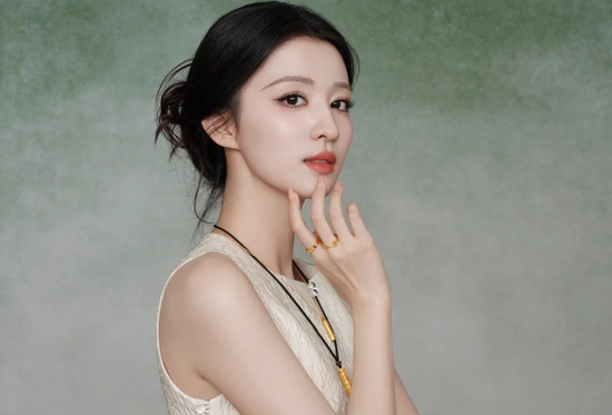 Sau hôm nay, thứ Tư 31/12/2025, 3 con giáp vận trình hanh thông, sự nghiệp thăng tiến 'như cá chép hóa rồng'