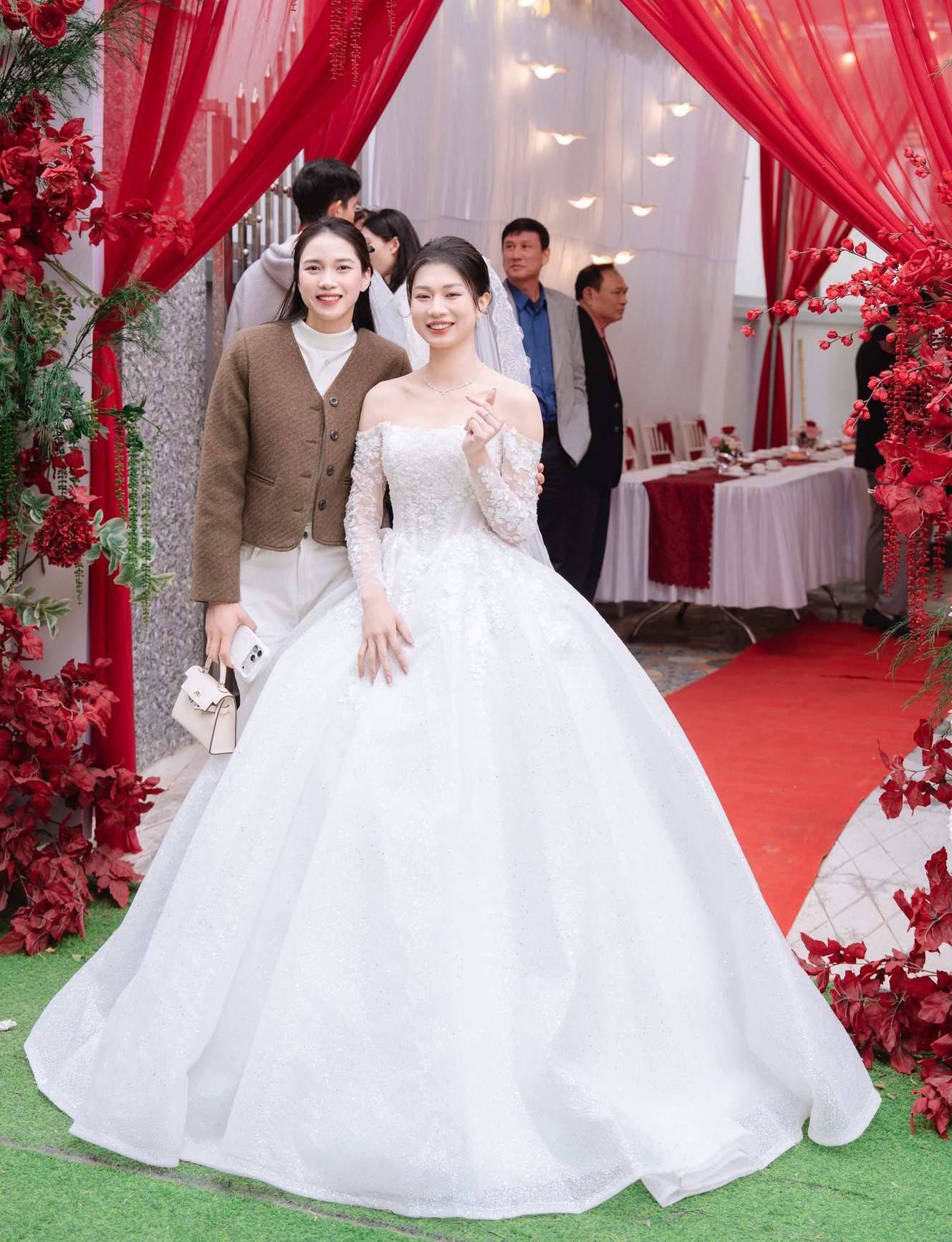 pham thi hien cuoi 3.jpg