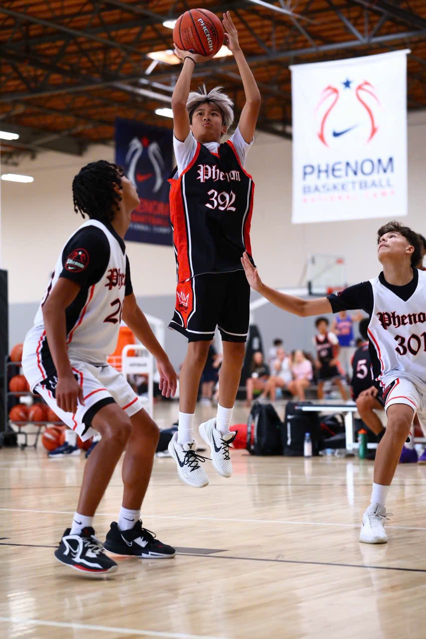 Con trai Lệ Quyên 14 tuổi có chiều cao vượt trội - Ảnh 12.