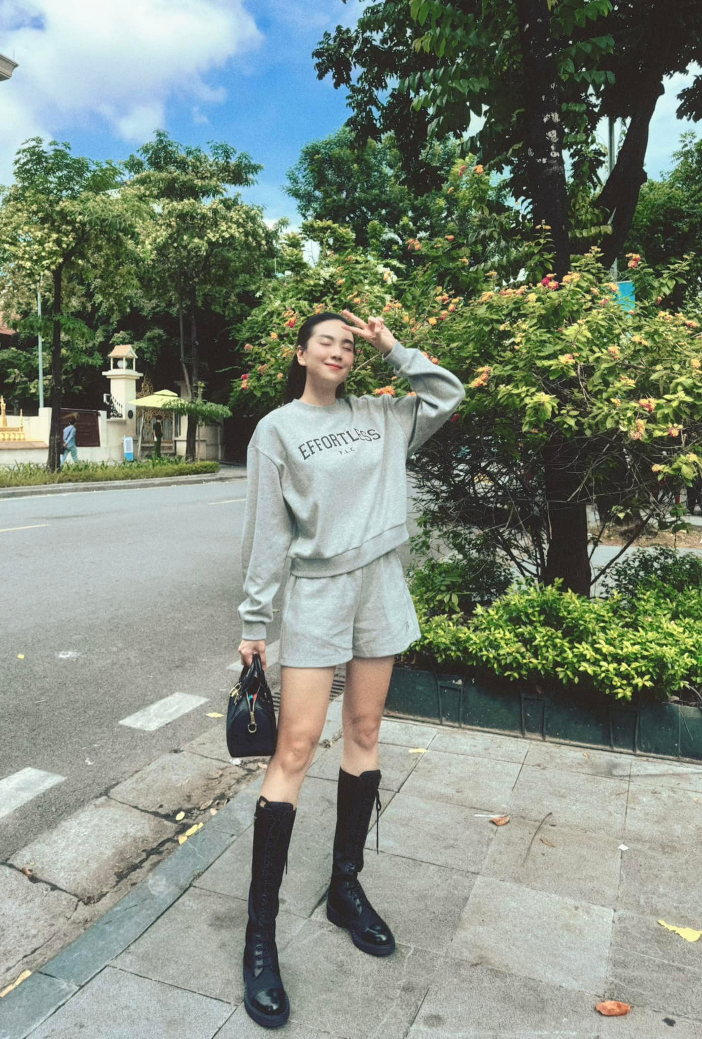 Học MC Mai Ngọc cách phối đồ xuống phố - Ảnh 9.