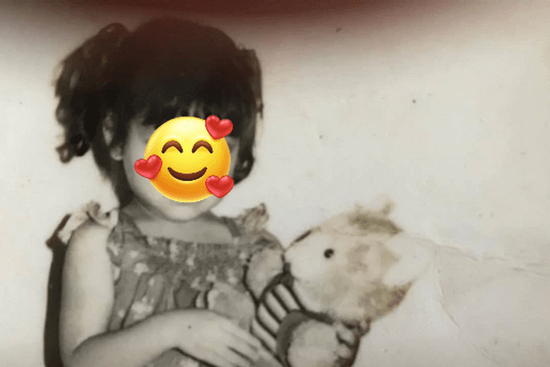 Không ai ngờ cô bé trong ảnh này giờ là người nổi đình nổi đám showbiz Việt: Đã vậy còn dạy con cực hay!