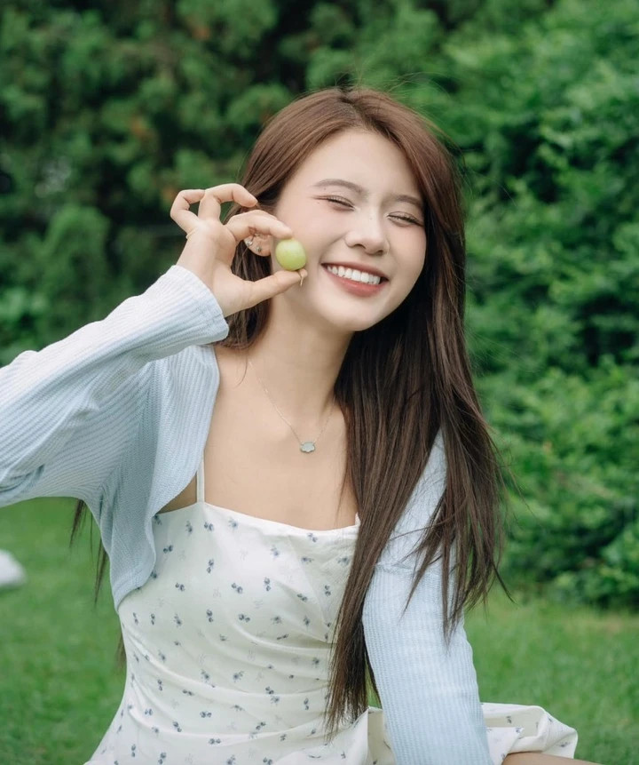 Mỹ nhân sinh năm 2001 từng nói muốn cơ hội đem đến nhiều hình ảnh mới mẻ và nhiều màu sắc hơn tới khán giả. Vì vậy, cô luôn mong nhân vật mới phải khác nhân vật trước đó của mình.