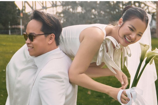 Á hậu Hương Ly tung trọn bộ ảnh cưới lộ rõ mặt chồng doanh nhân tại Úc