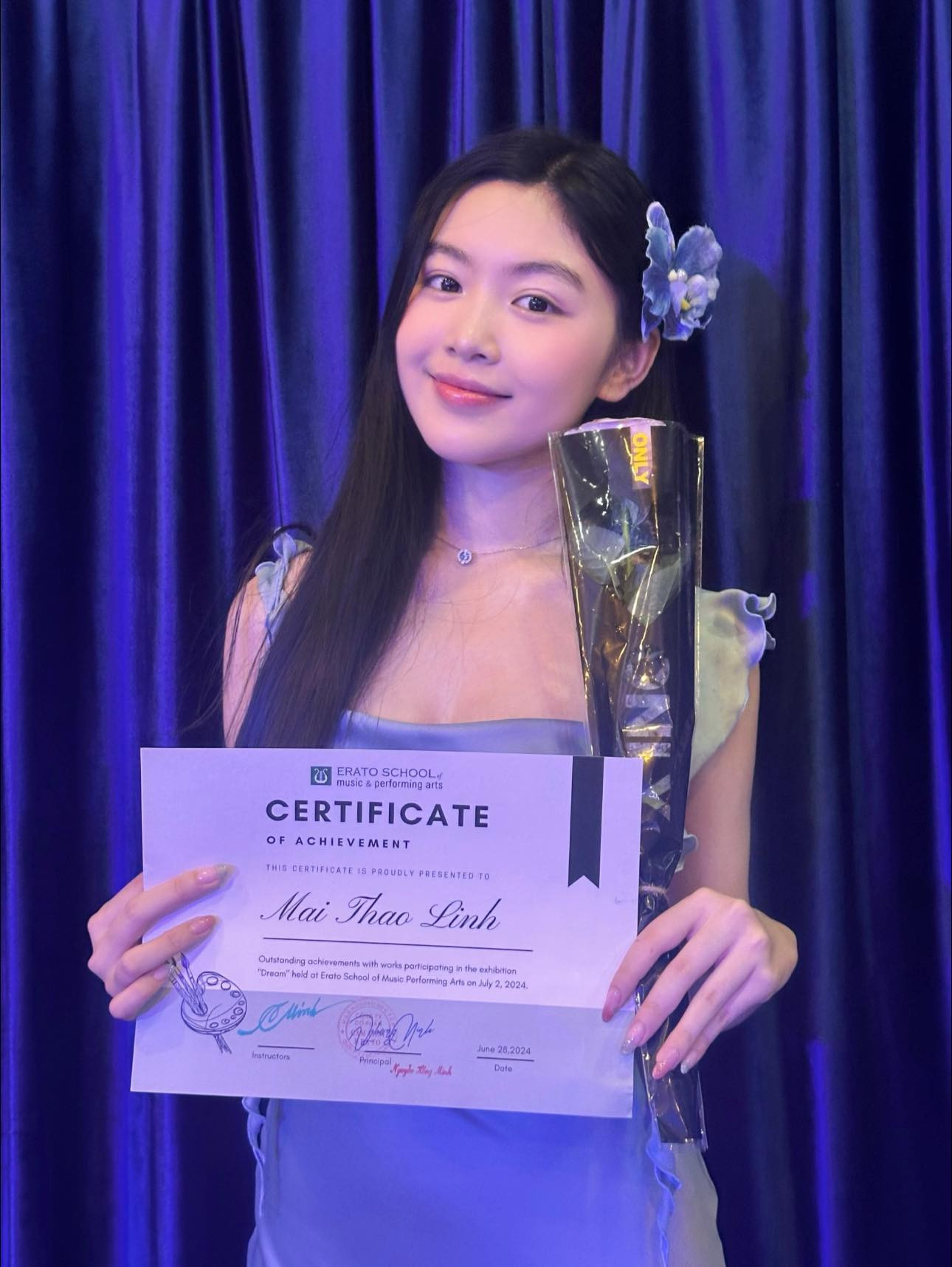 Phản ứng con gái Quyền Linh khi được ngợi khen nhan sắc