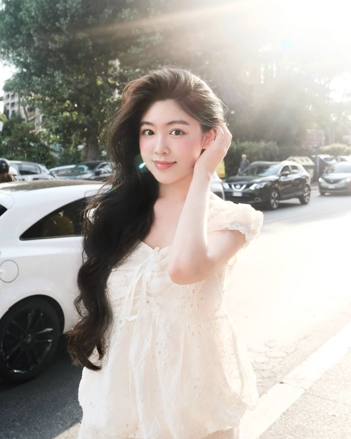 Phản ứng con gái Quyền Linh khi được ngợi khen nhan sắc