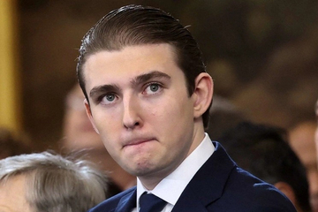 Thế khó của bà Melania và Barron Trump