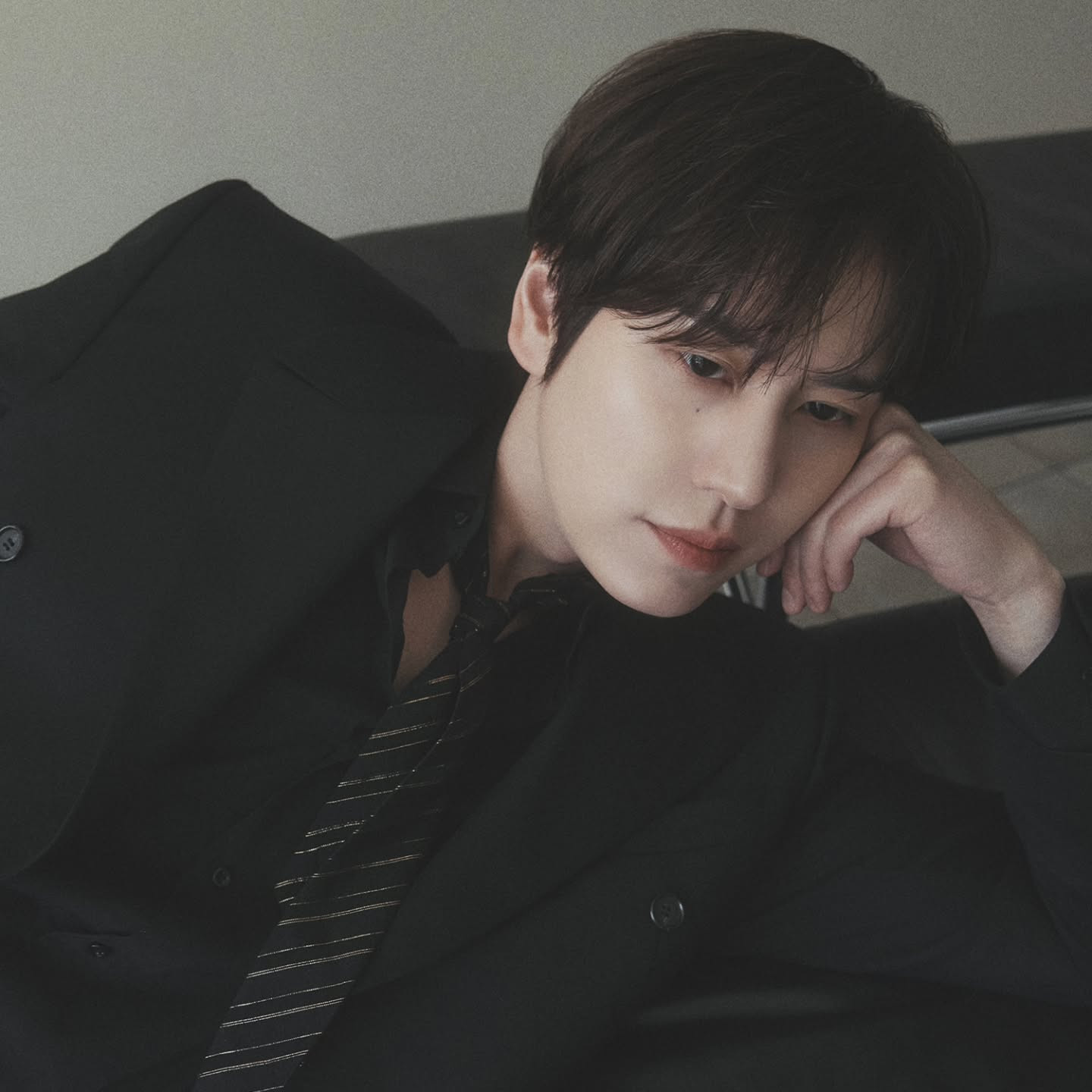 kyuhyunofficial4665977135856149741043907384650185136981722n