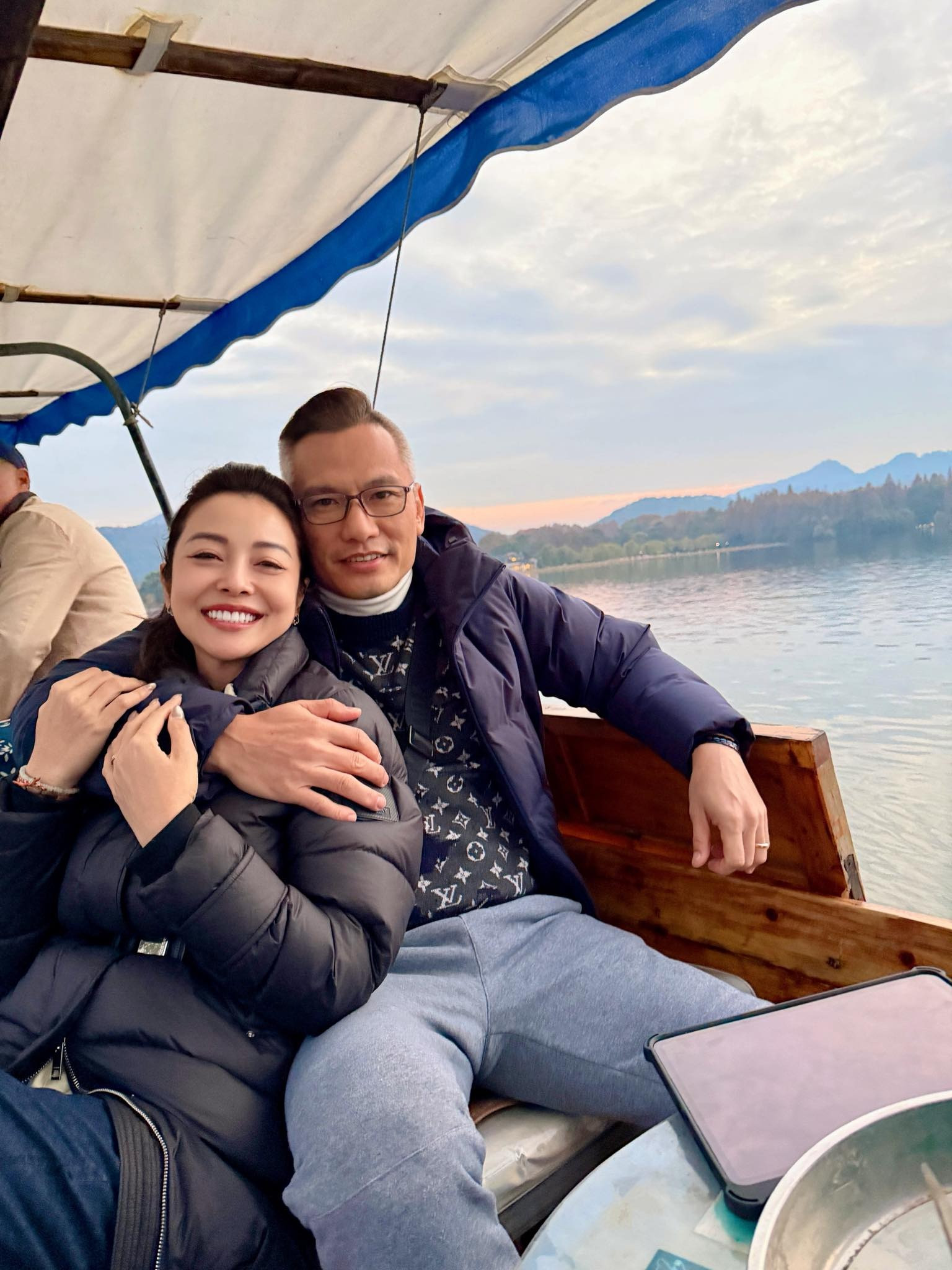 Hoa hậu Việt có cuộc sống viên mãn sau khi tái hôn sinh 3 con với ông xã đại gia