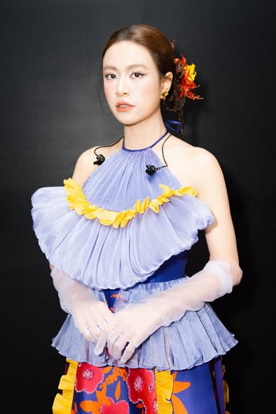 Sắc vóc hiện tại của Hoàng Thùy Linh - Ảnh 8.