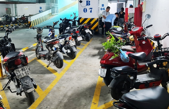 Chung cư 'cấm cửa' xe điện: Hãng xe và chuyên gia lên tiếng