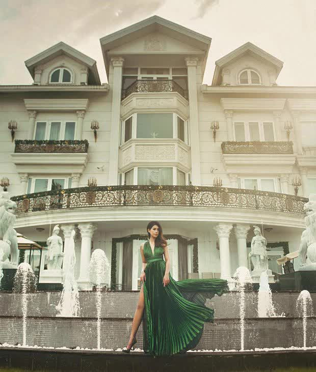 Cơ ngơi sang trọng của gia đình Tiên Nguyễn