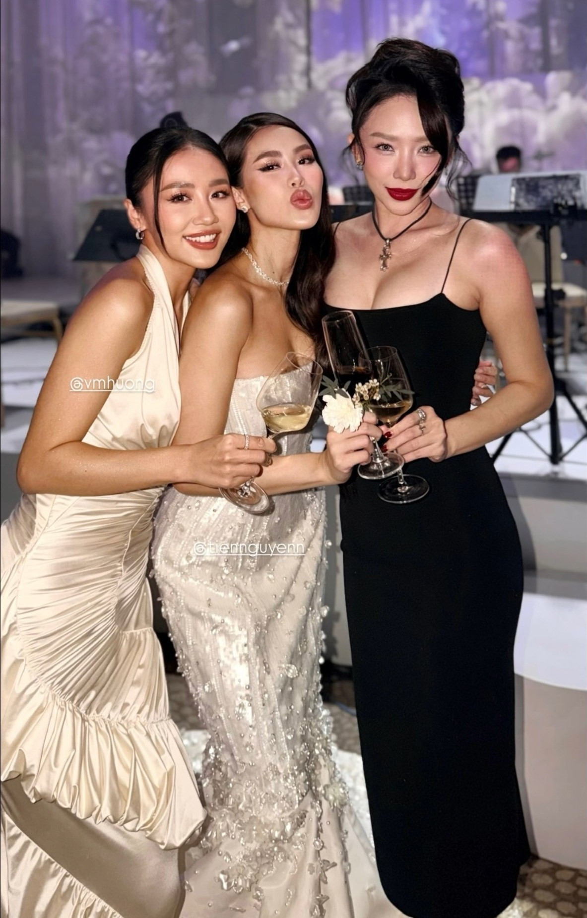 3 ca sĩ đình đám hát trong đám cưới Tiên Nguyễn là những ai