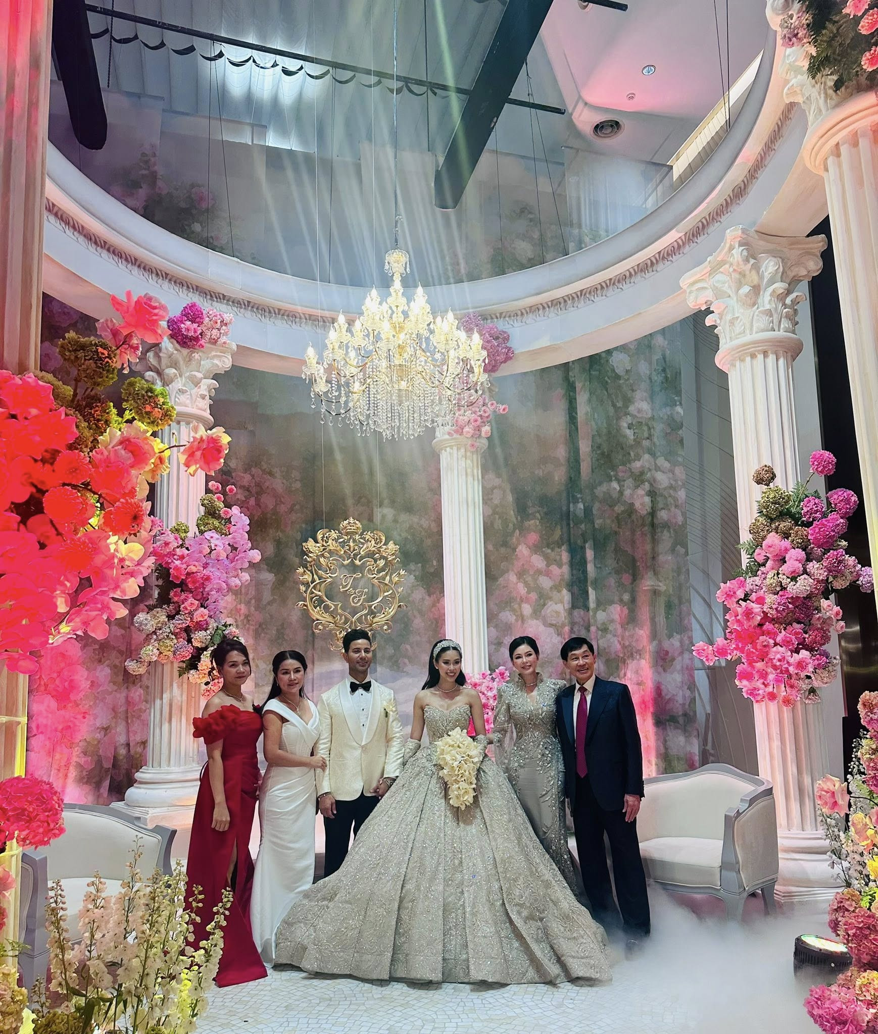 Bức ảnh quá khứ gây chú ý của chồng Tiên Nguyễn