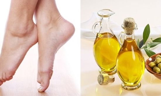 Cách khắc phục tình trạng da gót chân khô, nứt nẻ mùa đông