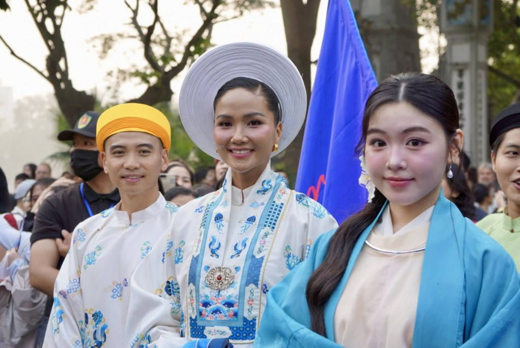 Cam thường bắt trọn nhan sắc nổi bật của con gái MC Quyền Linh