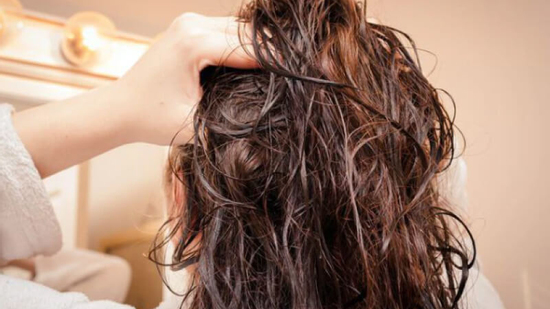 Chăm sóc tóc mùa đông khỏe đẹp bất chấp thời tiết