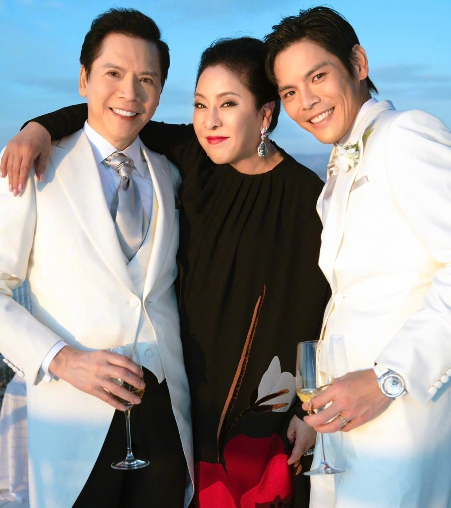 Con trai kín tiếng của ông trùm Hong Kong ngoại hình khiến ai cũng ngỡ ngàng