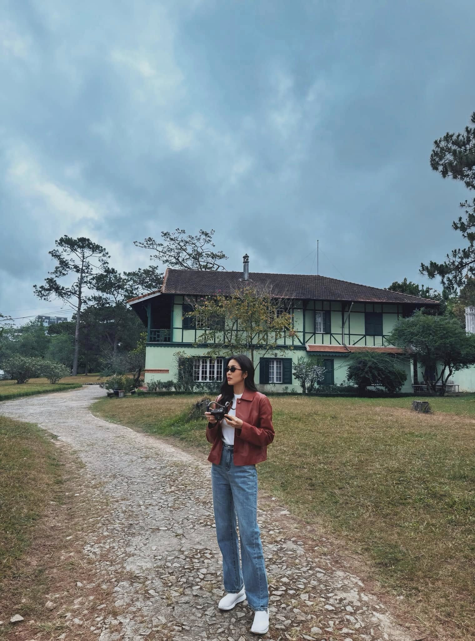 Đám cưới con gái tỉ phú Johnathan Hạnh Nguyễn: Tăng Thanh Hà gây chú ý cùng chiếc túi gần 100 triệu đồng - Ảnh 7.