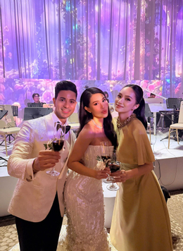 Đặng Thu Thảo - Hương Giang đụng hàng túi xách gần 1 tỷ đồng tại đám cưới Tiên Nguyễn